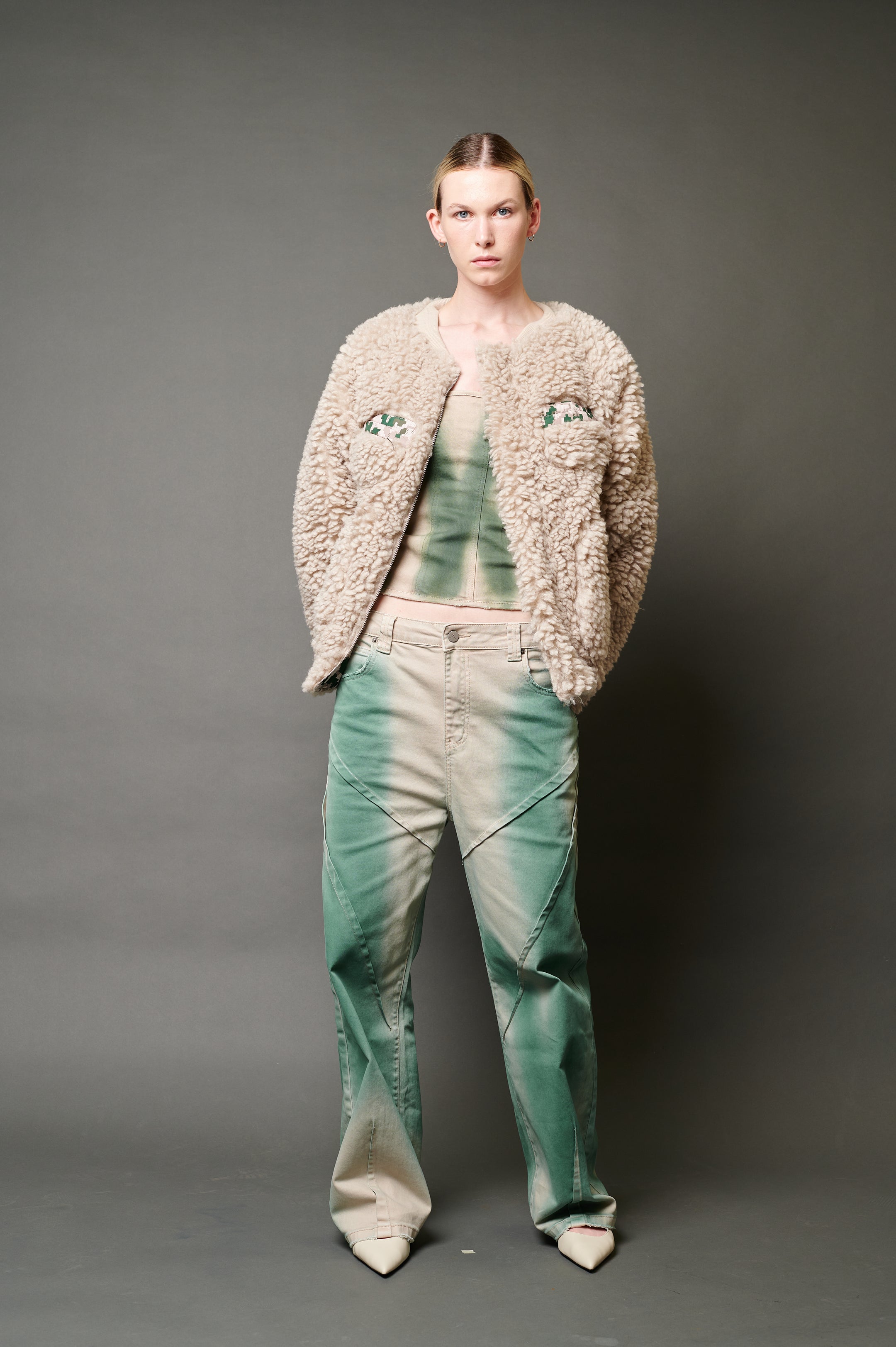 SPRAY WASHED DENIM ( CAMO GREEN)