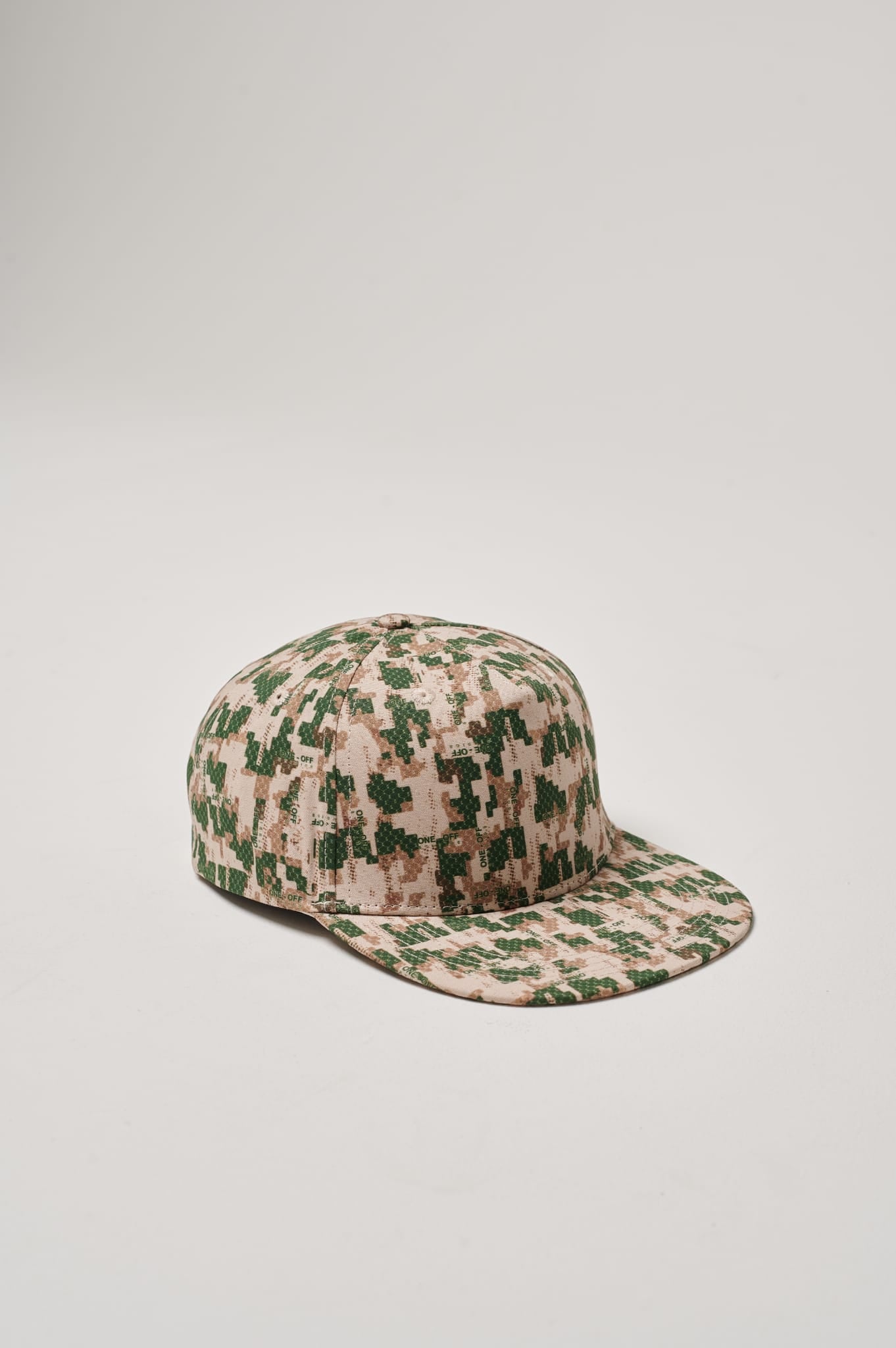 ONE-OFF PATTERN CAP (CAMO)
