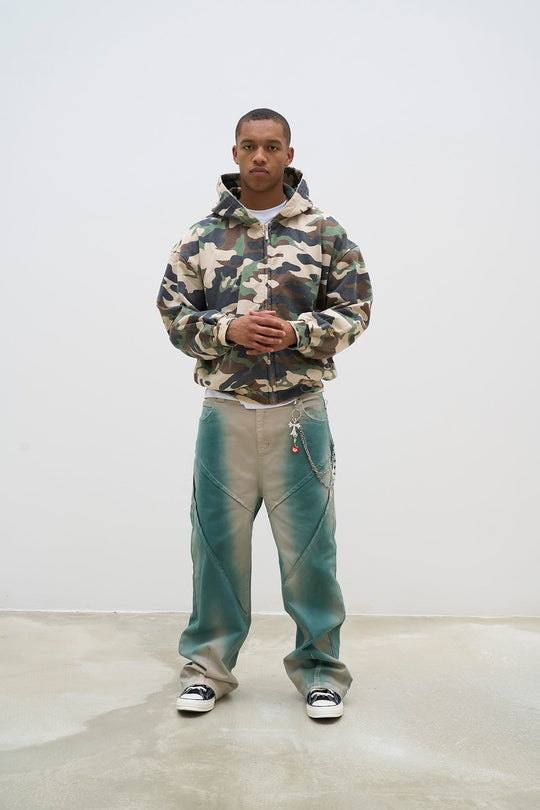 HAND-SPRAYED DENIM WASH